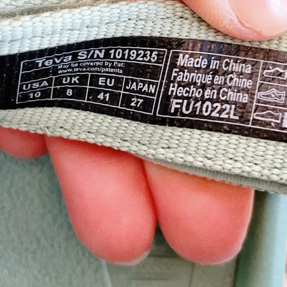 Teva Women's Hurricane Xlt2 Green - women’s 10 - worn once - Picture 7 of 7